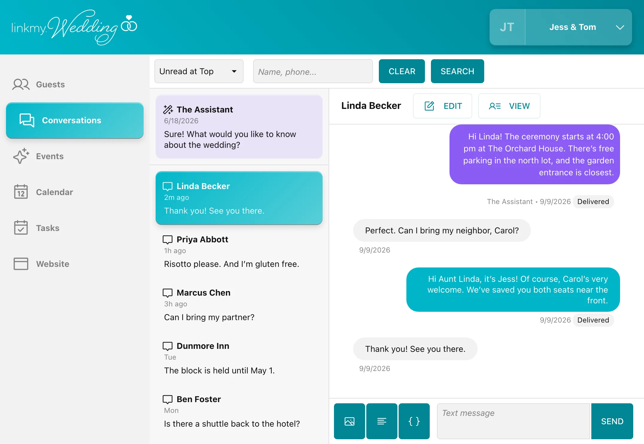 The dashboard: a guest's conversation, with the AI Assistant's answers and a reply from the couple