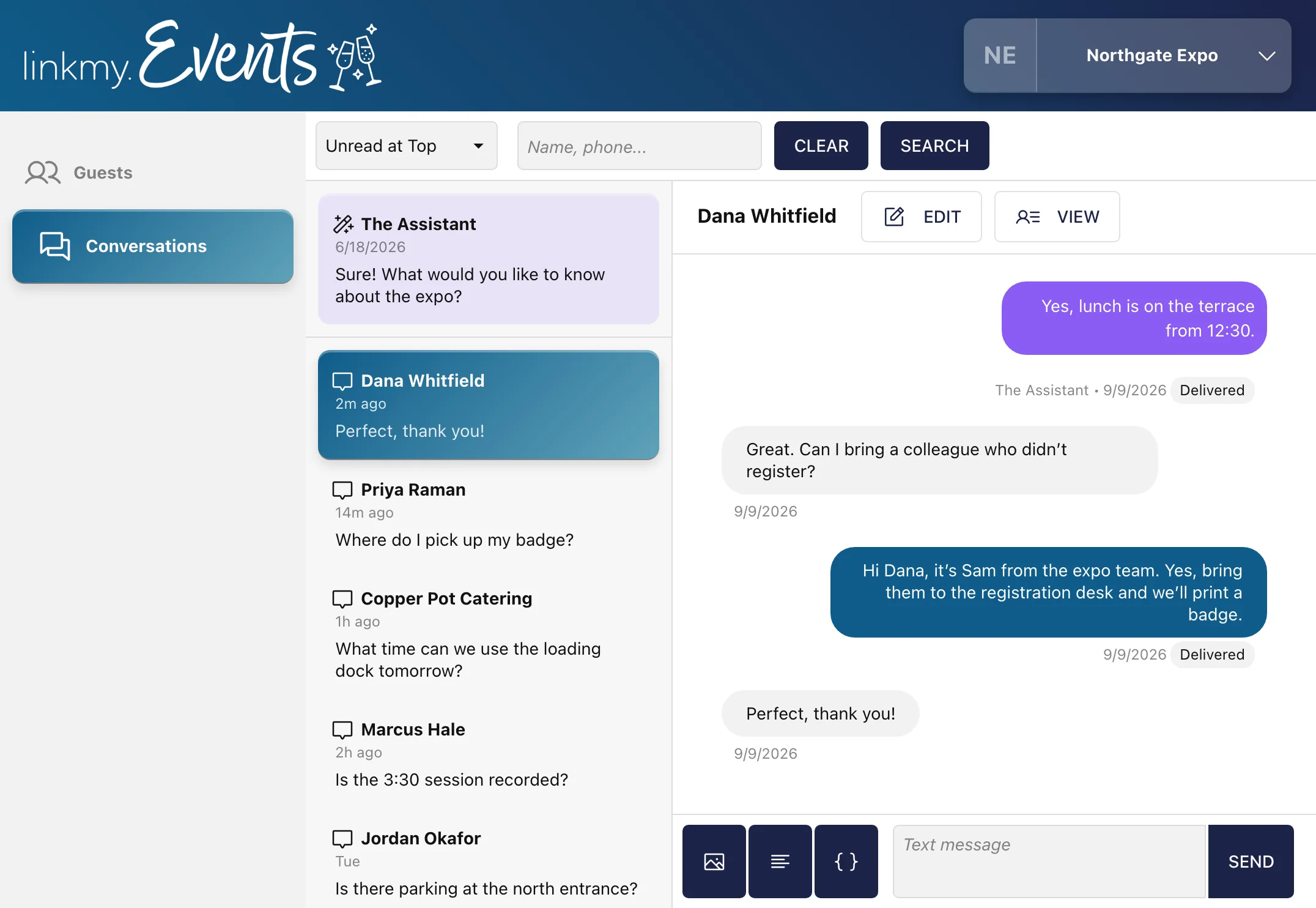 The LinkMy.Events dashboard: an attendee's conversation, with the AI Assistant's answer and a reply from the team